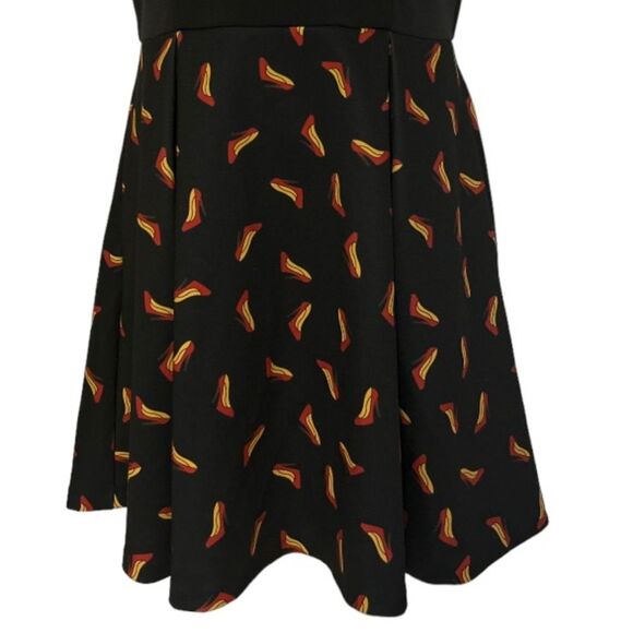 ⭐️Hutch Shoe Print Pleated Short Sleeve Office Party Mid Weight Scuba Dress - Picture 10 of 16